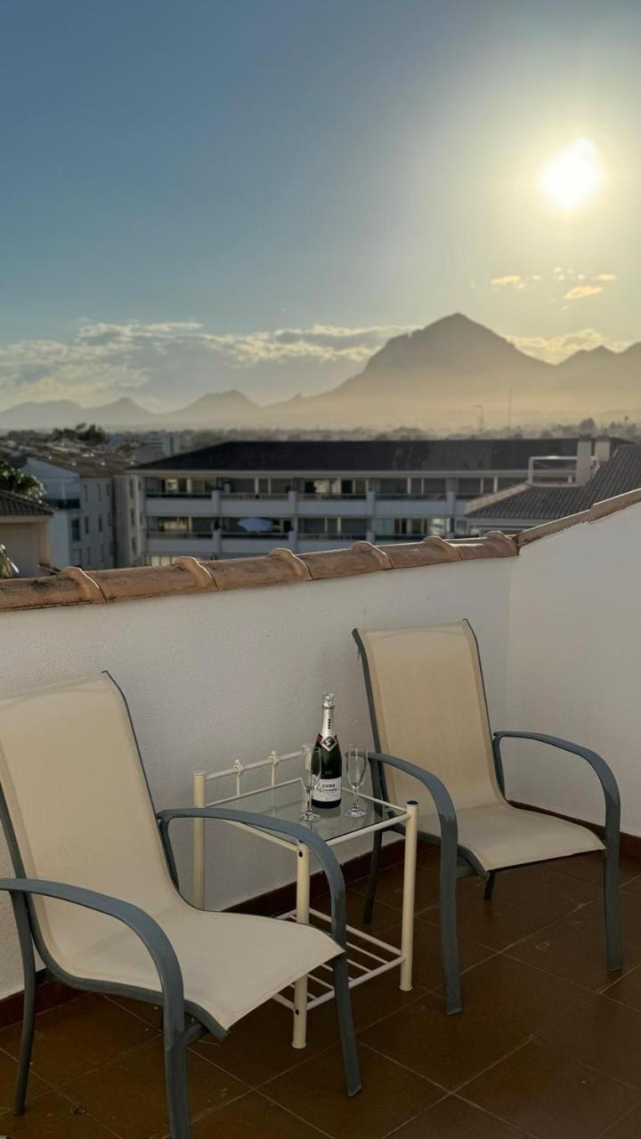 Penthouse In Albir With Sea Views, 100M From Beach Альбир Номер фото